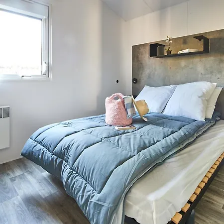 Camping Au Soir D'ete *