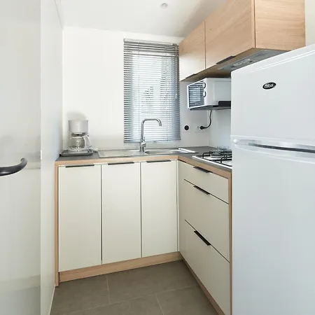 Camping Au Soir D'ete *