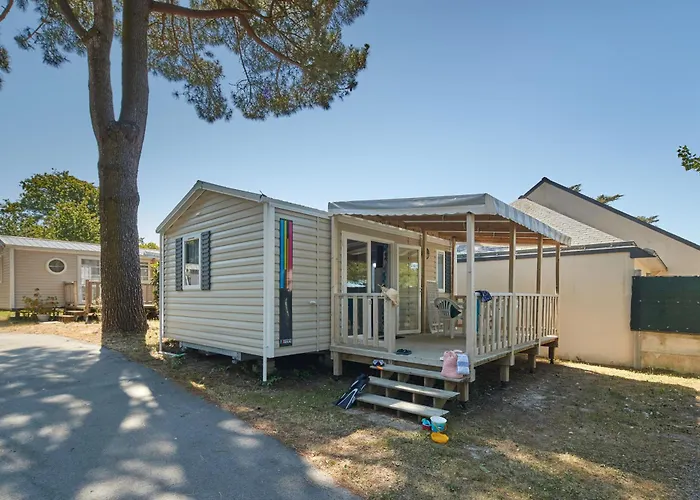 Au Soir D'ete 캠프장