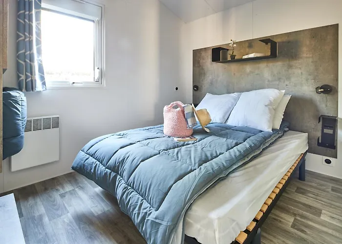 营地 Au Soir D'ete *