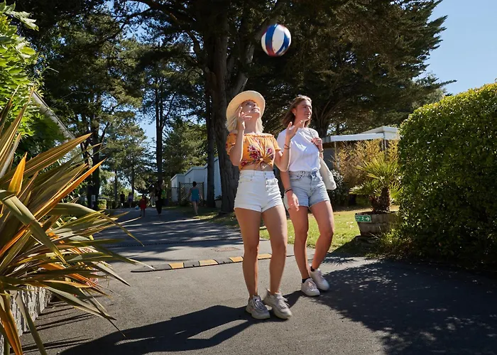 营地 Au Soir D'ete *